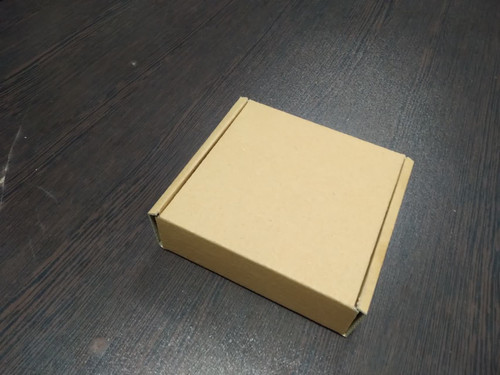 جعبه کارتون کیبوردی طول ۲۰ عرض ۲۰ ارتفاع ۴ بسته ۵۰ عددی